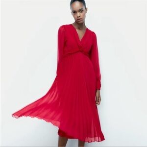 Zara Fuchsia Pleated Dress women’s size XL v neck